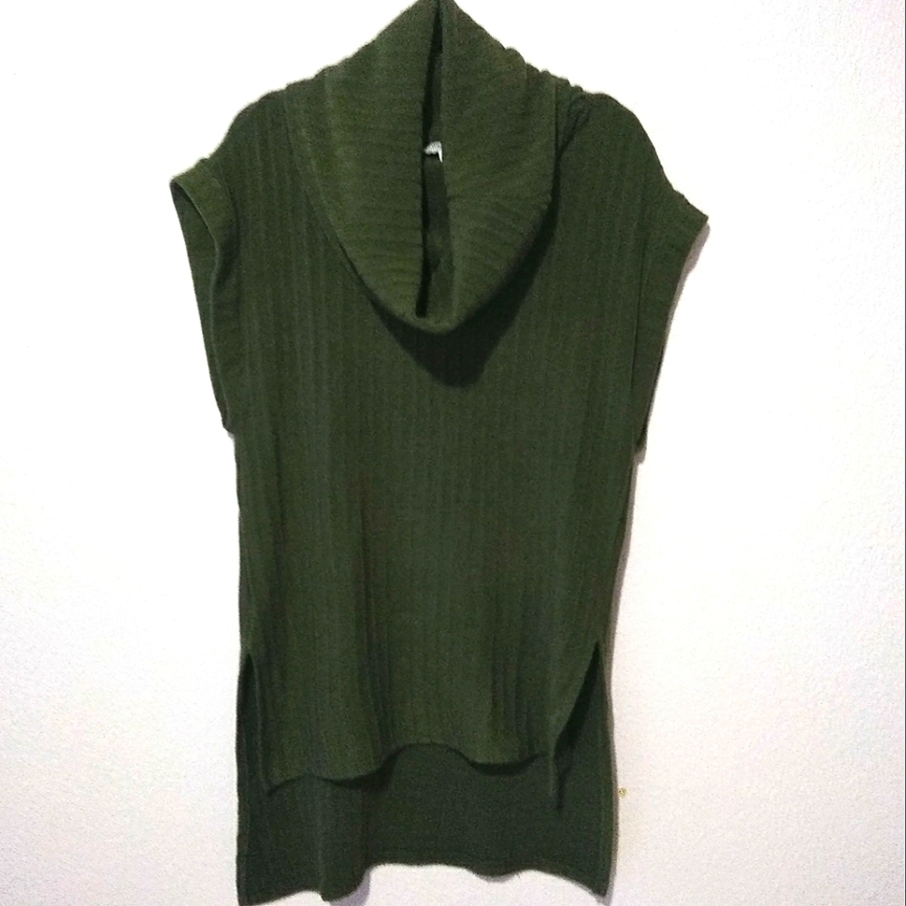 UMGEE Cowl Neck Stretch Knit Sleeveless Top Tunic Lagonlook Small Oversized